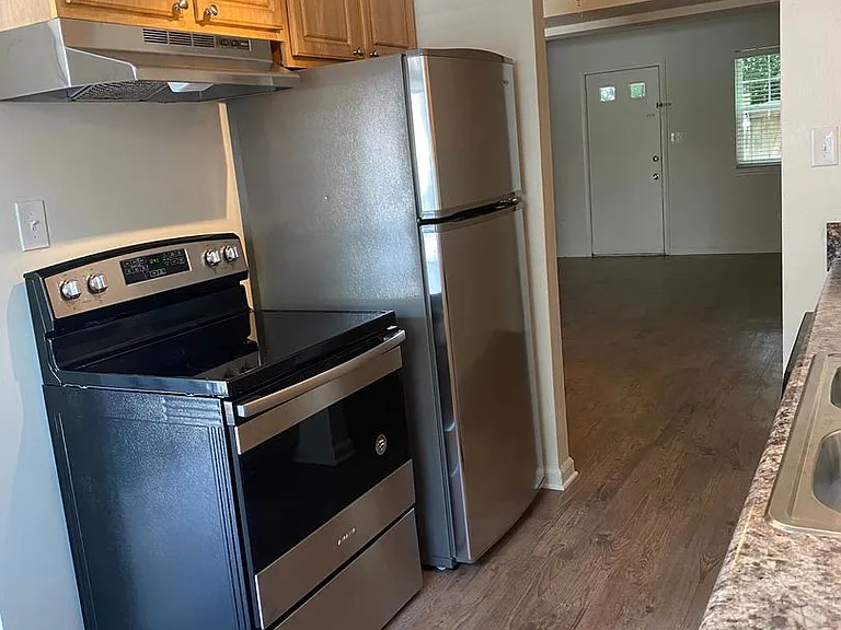 Eastwind Apartments — Photo 53