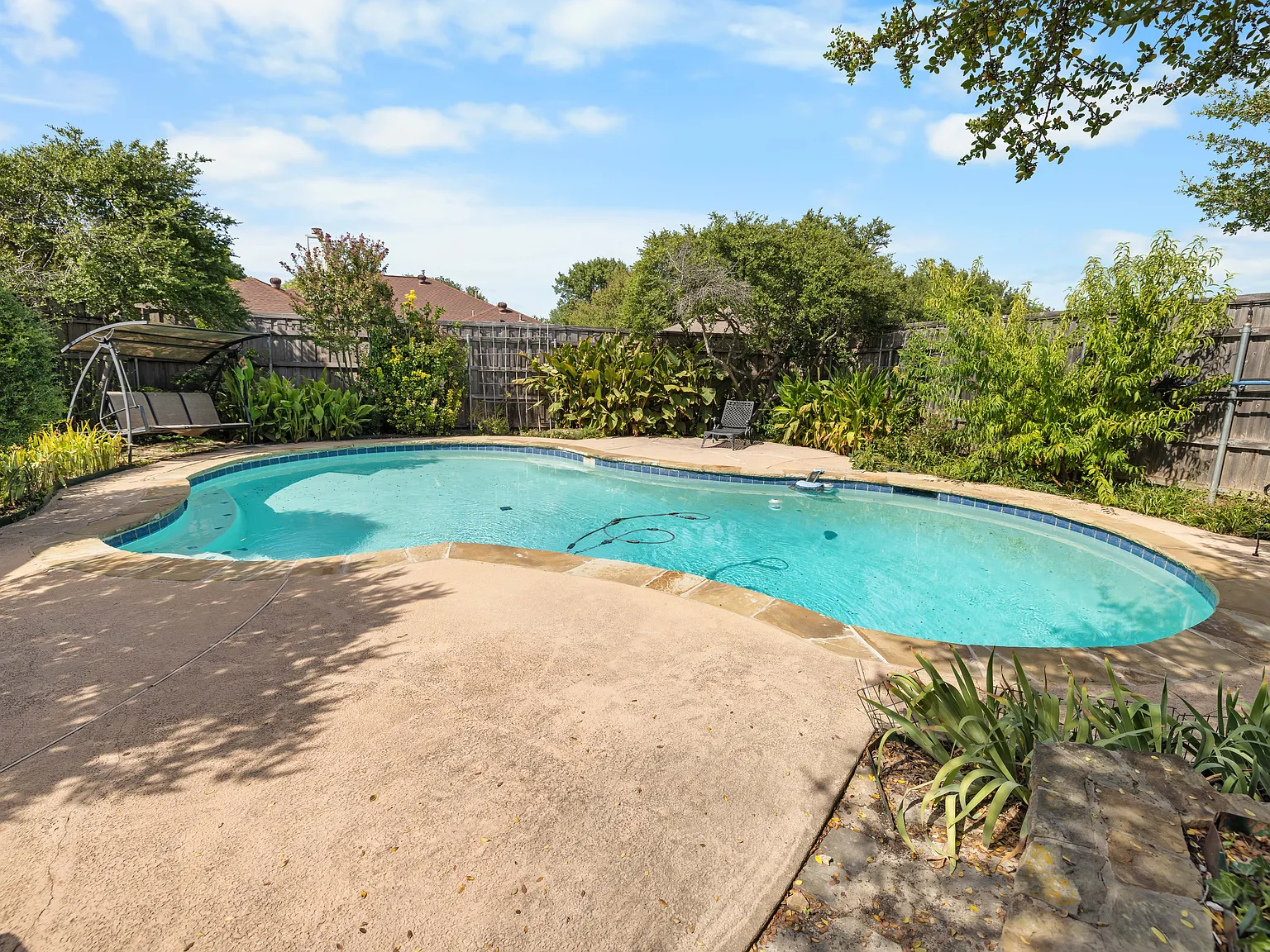 3 bed, 1755 sqft, $3,400 — Photo 1