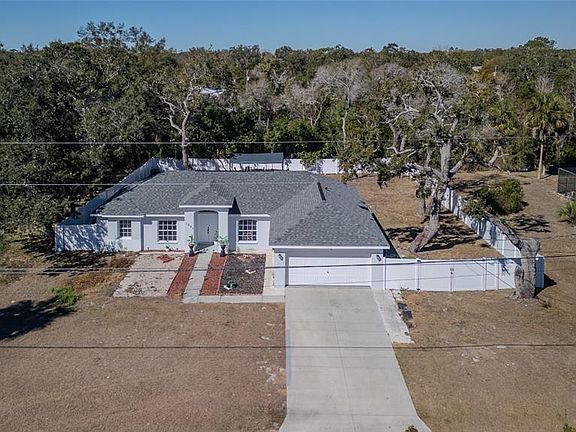 2nd image of 1007 Tryon Cir