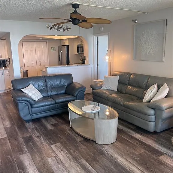 690 Island Way #1112 — Photo 10