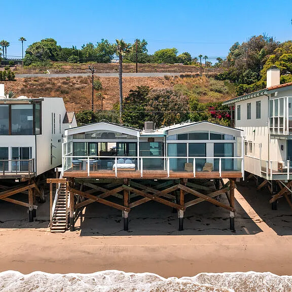 27044 Malibu Cove Colony Dr — Photo 1
