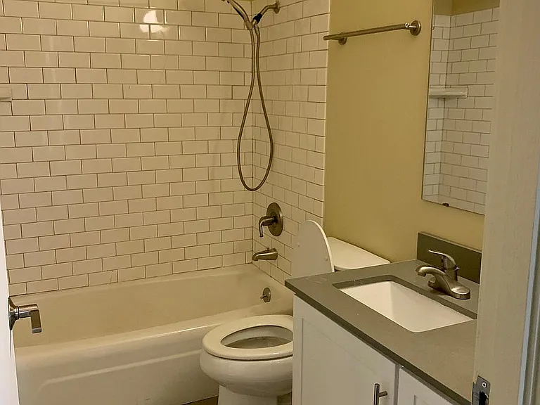 Ramayana Apartments — Photo 22