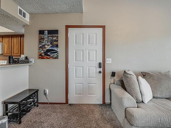 2nd image of 11510 N May Ave #B206