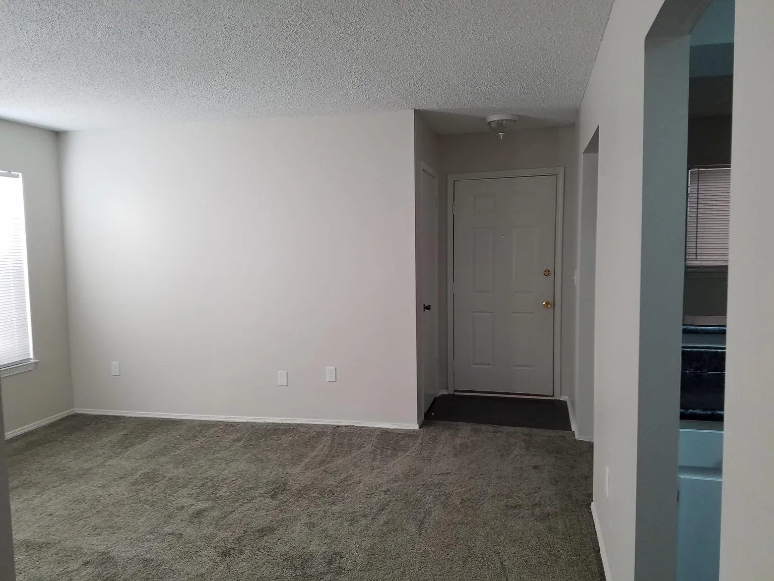 1 bed, 825 sqft, $1,450 — Photo 2
