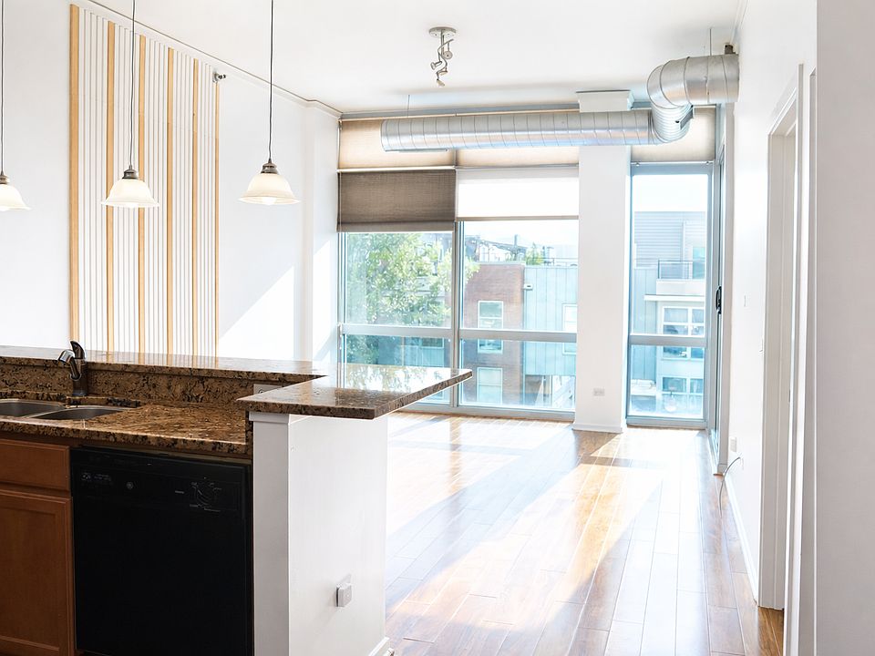 1st image of 1819 S Michigan Ave
