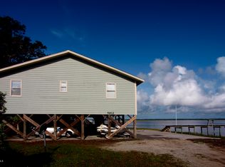 5812 Landing Ct, Emerald Isle, NC 28594
