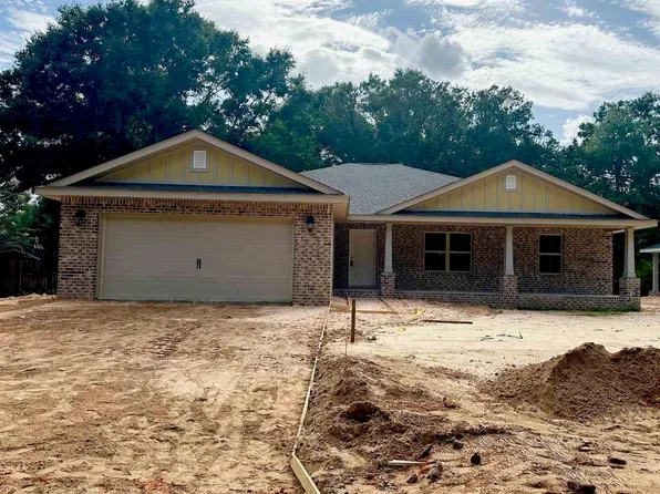 5721 Lofty Pines Dr, Milton, FL 32570