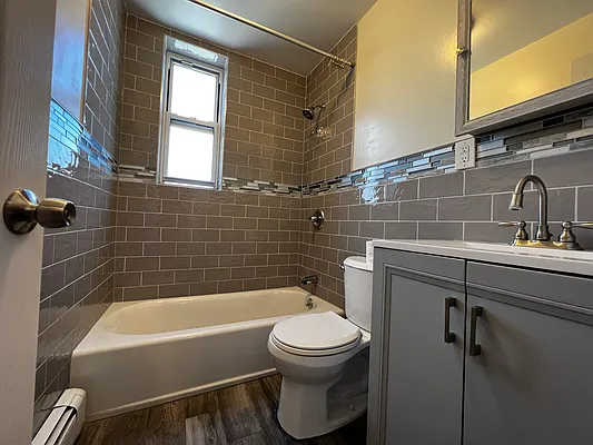 Rented by JB Mac Real Estate Inc. | media 18