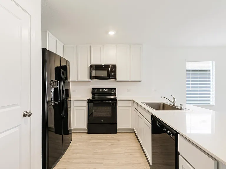 6744 Teal Cir — Photo 17