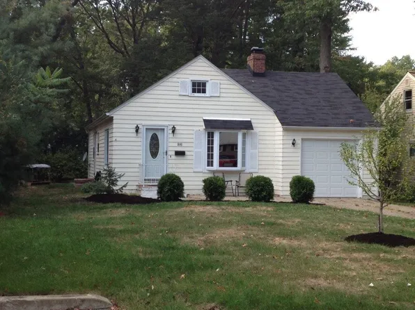 86 Eagle Cliff Dr, Bay Village, OH 44140