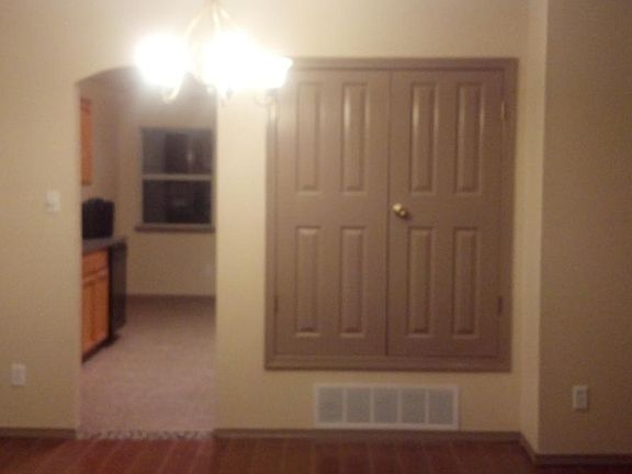 2nd image of 469 Valle Calido Dr