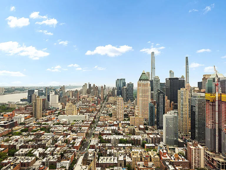 350 W 42nd St #58D — Photo 11