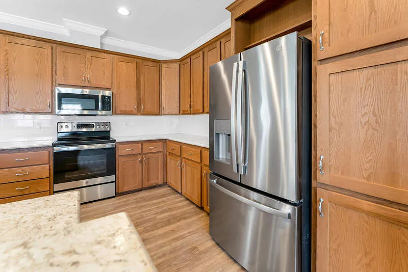 2 bed, 2.0 bath, 1508 sqft, $999 — Photo 2