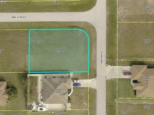 1024 NW 9th Pl, Cape Coral, FL 33993