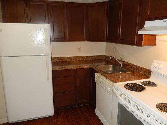 5th image of 5494 Worthington Forest Pl W