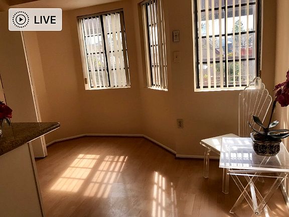 4th image of 248 W Loraine St Unit 204