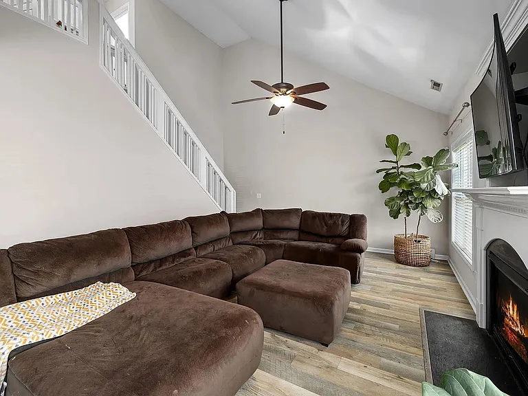 2029 Cartier Ruby Ln — Photo 15