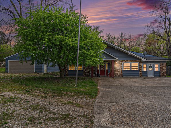 2678 Richmond St NW, Grand Rapids, MI 49504