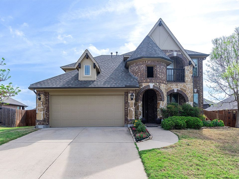 1st image of 1709 Sandalwood Ln