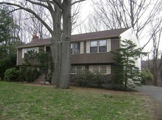 21 Langdon Rd #000, Wayland, MA 01778