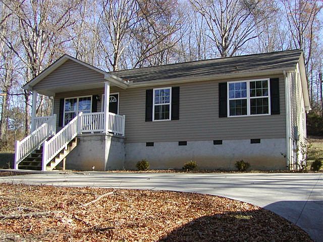1st image of 2268 Waring Rd