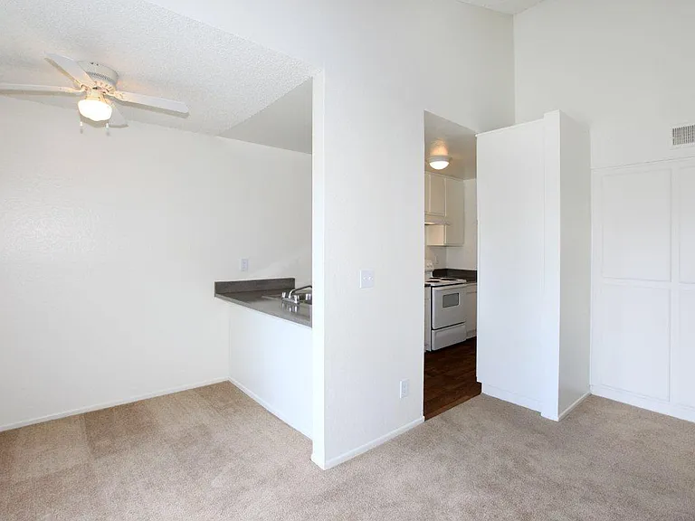2944 Frontera St — Photo 24