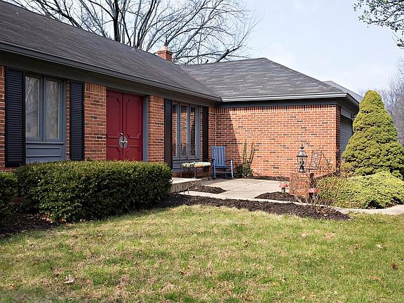 2nd image of 8409 Chapel Glen Dr