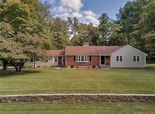 10 Meadowlark Rd, West Simsbury, CT 06092