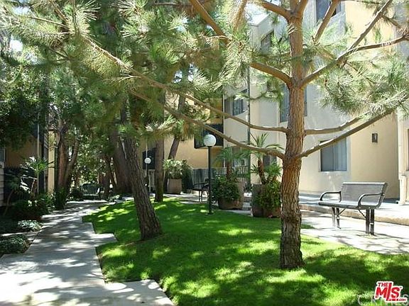 3rd image of 5900 Canterbury Dr APT A202