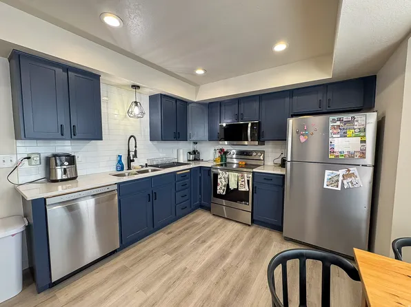 240 E 2230th St N #7, Provo, UT 84604