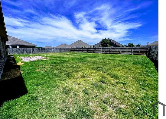 3002 Limestone Cir — Photo 31
