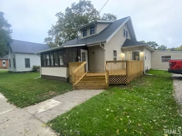 403 E Sycamore St, Silver Lake, IN 46982