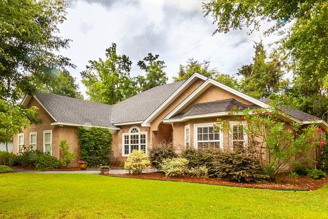 1st image of 320 Cinder Hill Dr