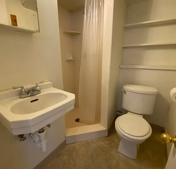 442 N 200 E #3 — Photo 6