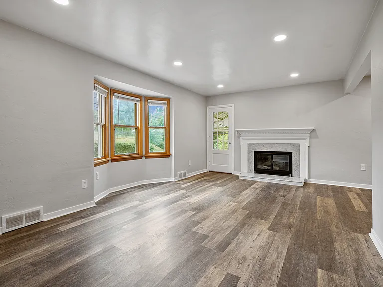 3302 S Park Rd — Photo 10