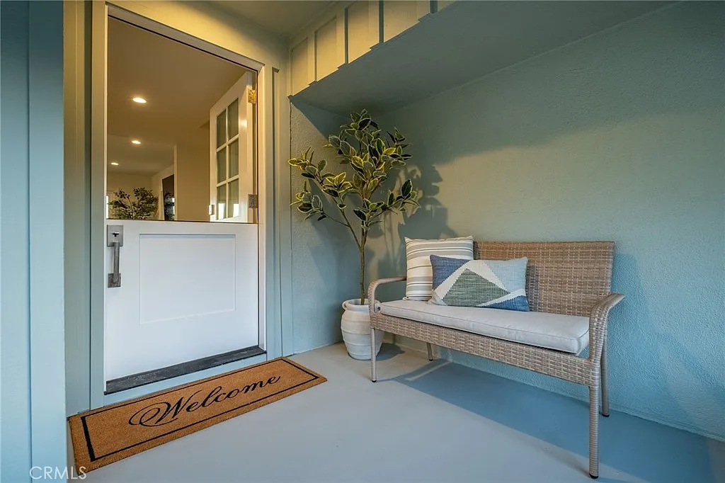 4 bed, 3.5 bath, 2861 sqft, $11,750 — Photo 4