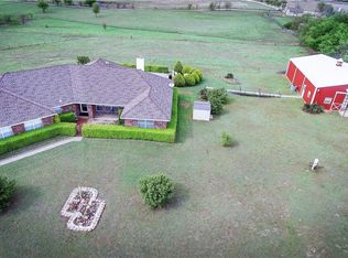 7966 Jingle Bob Trl, Sanger, TX 76266