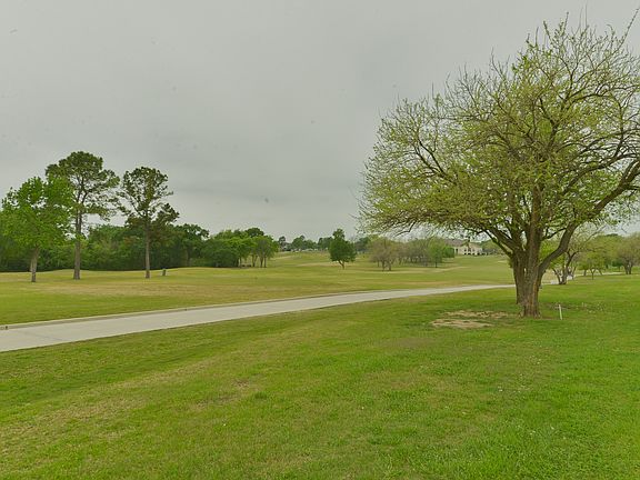 2nd image of 107 Club Creek Dr