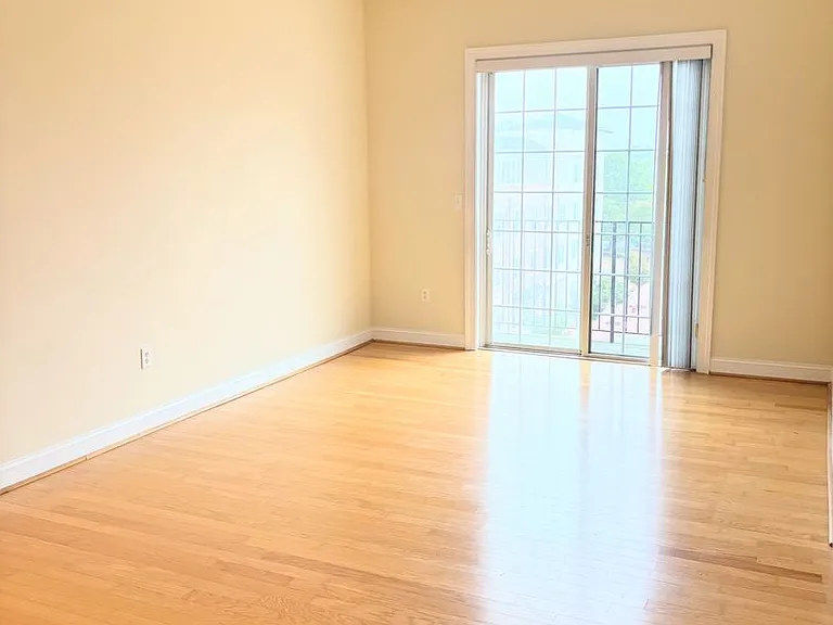 5215 Center St #402 — Photo 5