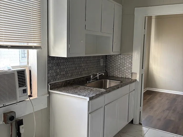 451 Maple Ave #451 — Photo 6