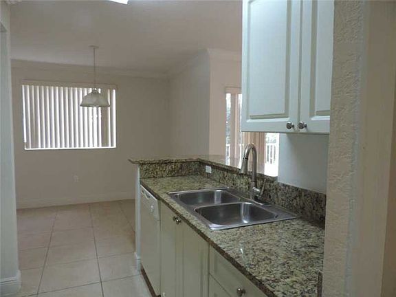 5th image of 20810 SW 87th Ave APT 206