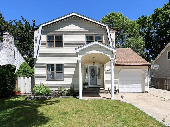 25A Reynolds Street #A, Huntington Station, NY 11746
