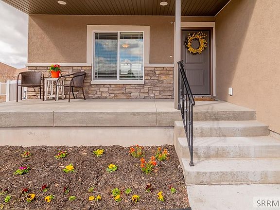 5th image of 5067 Rock Hill Cir