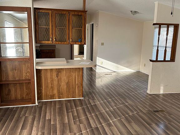 5th image of 1017 Wildwood Dr