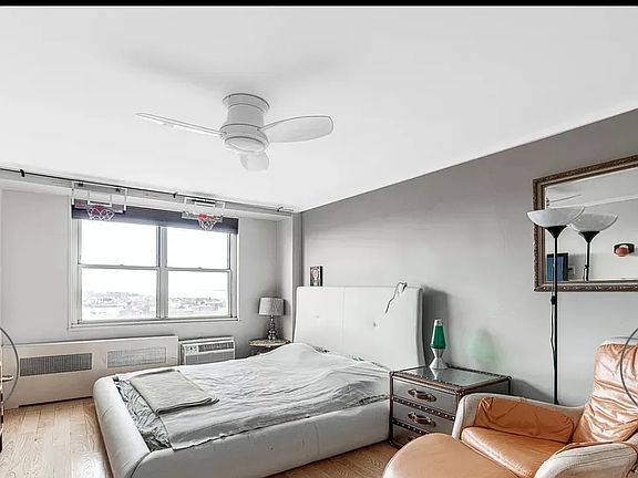 5th image of 35 Seacoast Ter APT 11U