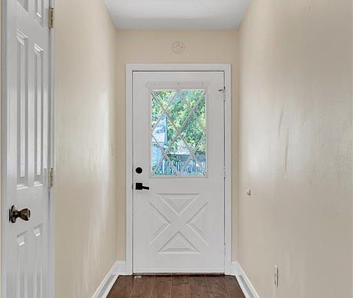 4th image of 765 Ridgewood Dr