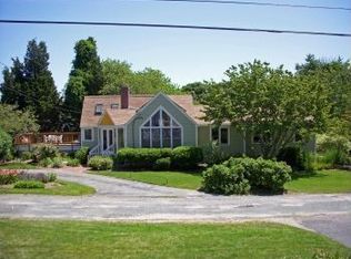 36 Webster Ave, Narragansett, RI 02882