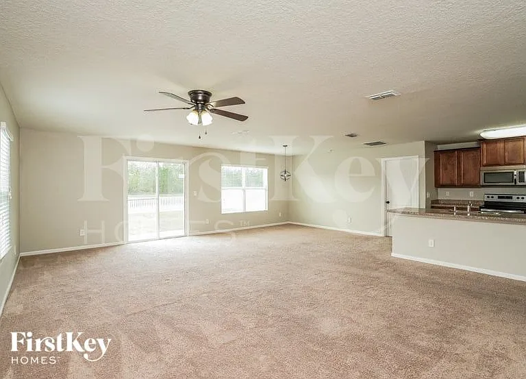 4130 Great Falls Loop — Photo 3