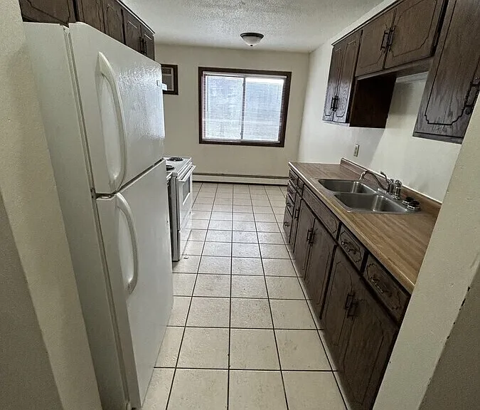 25 14th Ave NE #101 — Photo 4