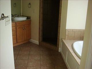 5th image of 28477 Twain Dr